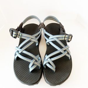 (4 for $20) CHACO Blue Striped Sandal Sz 9